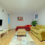 Central Flat 800 M To Metro Station In Sisli