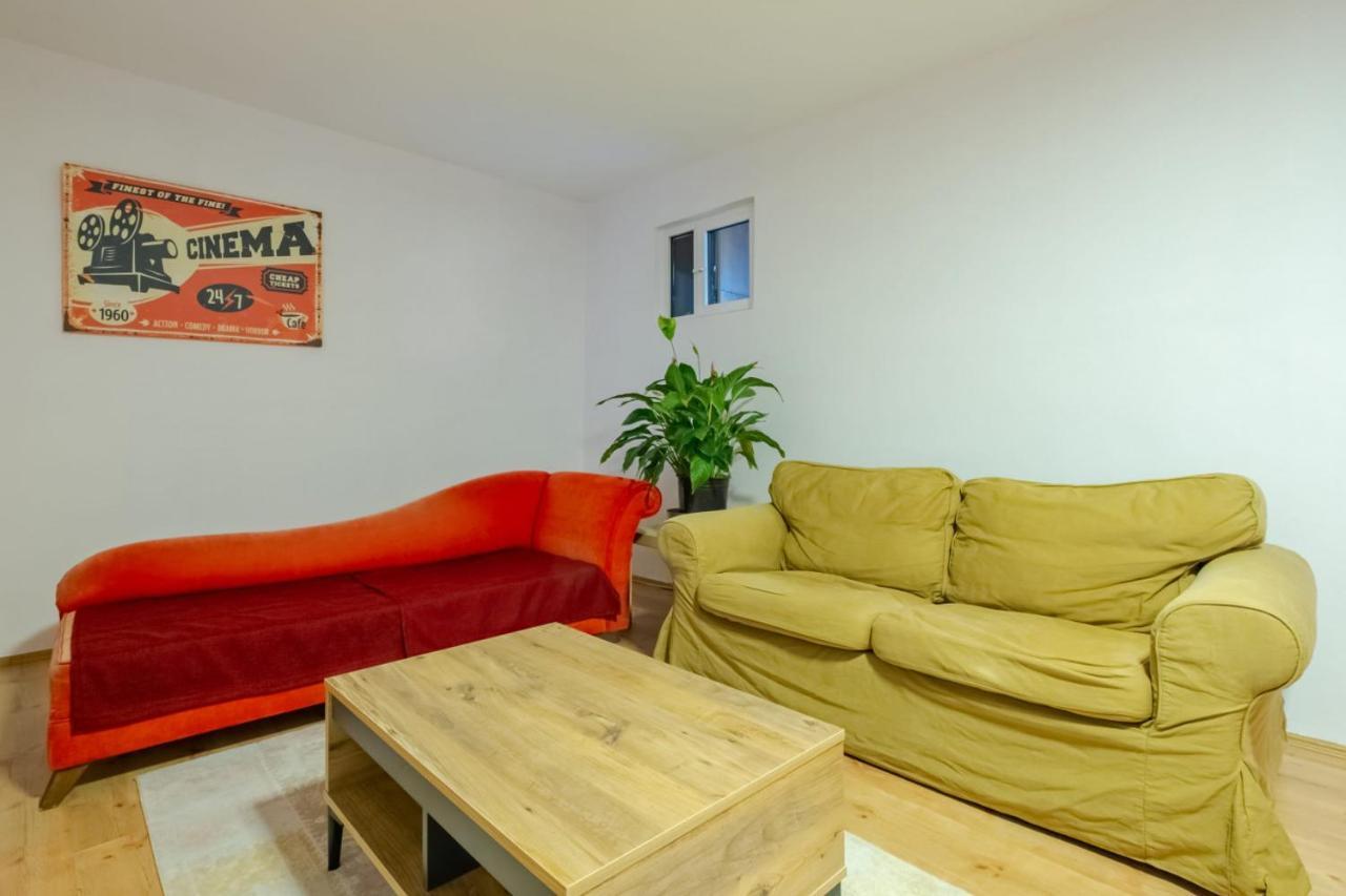 Flat 800 M To Metro Station In Sisli